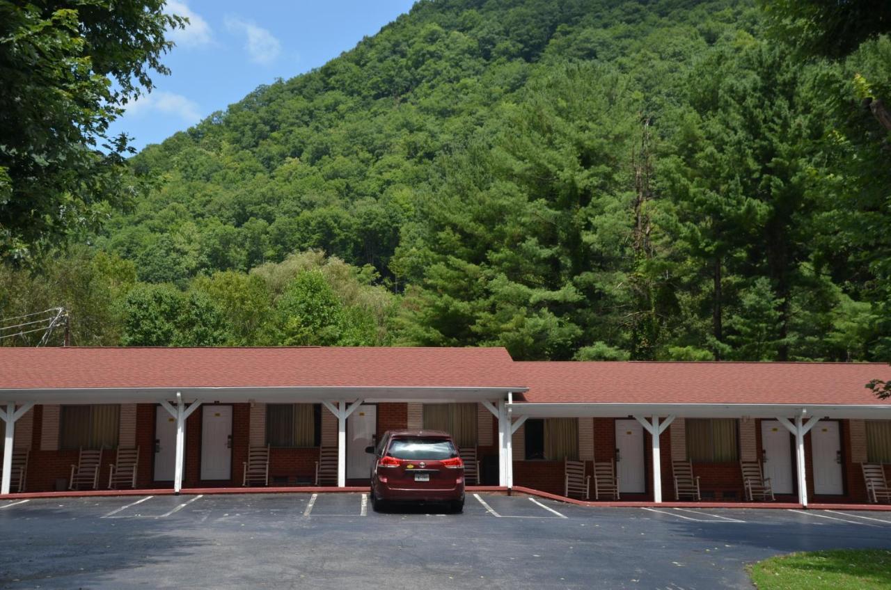 Travelowes Motel - Maggie Valley Extérieur photo