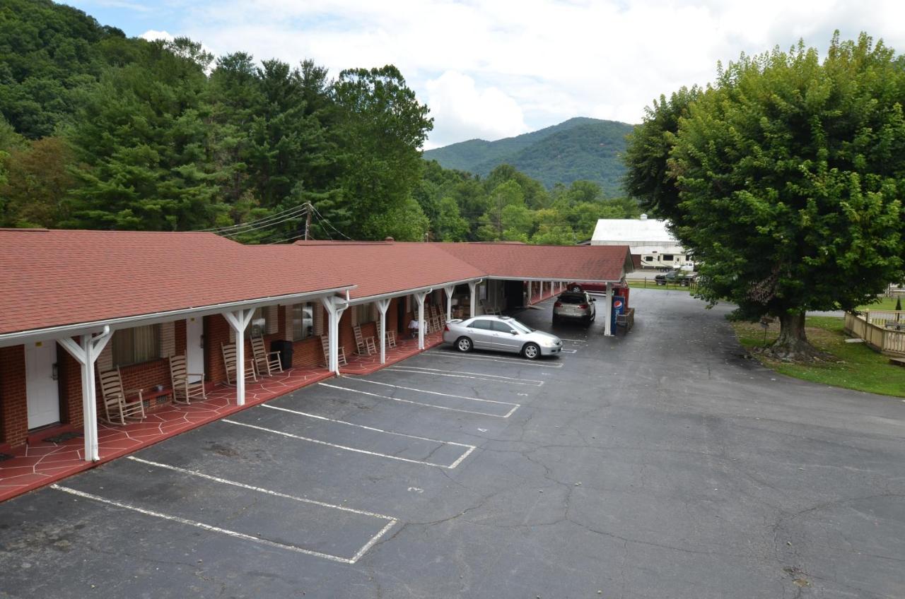 Travelowes Motel - Maggie Valley Extérieur photo