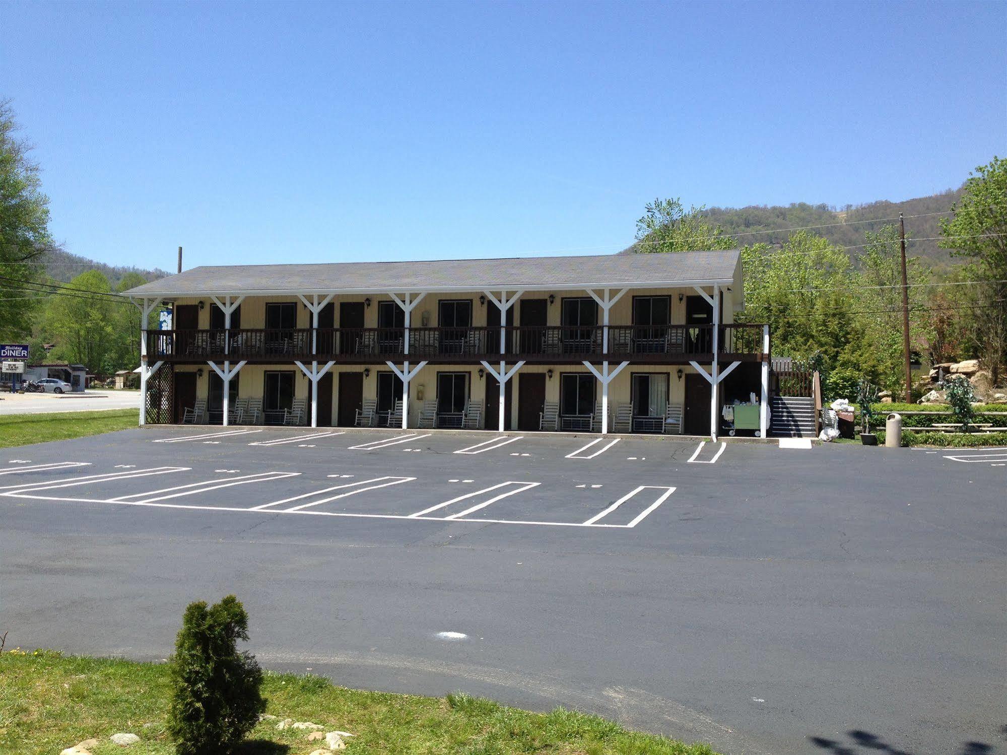 Travelowes Motel - Maggie Valley Extérieur photo